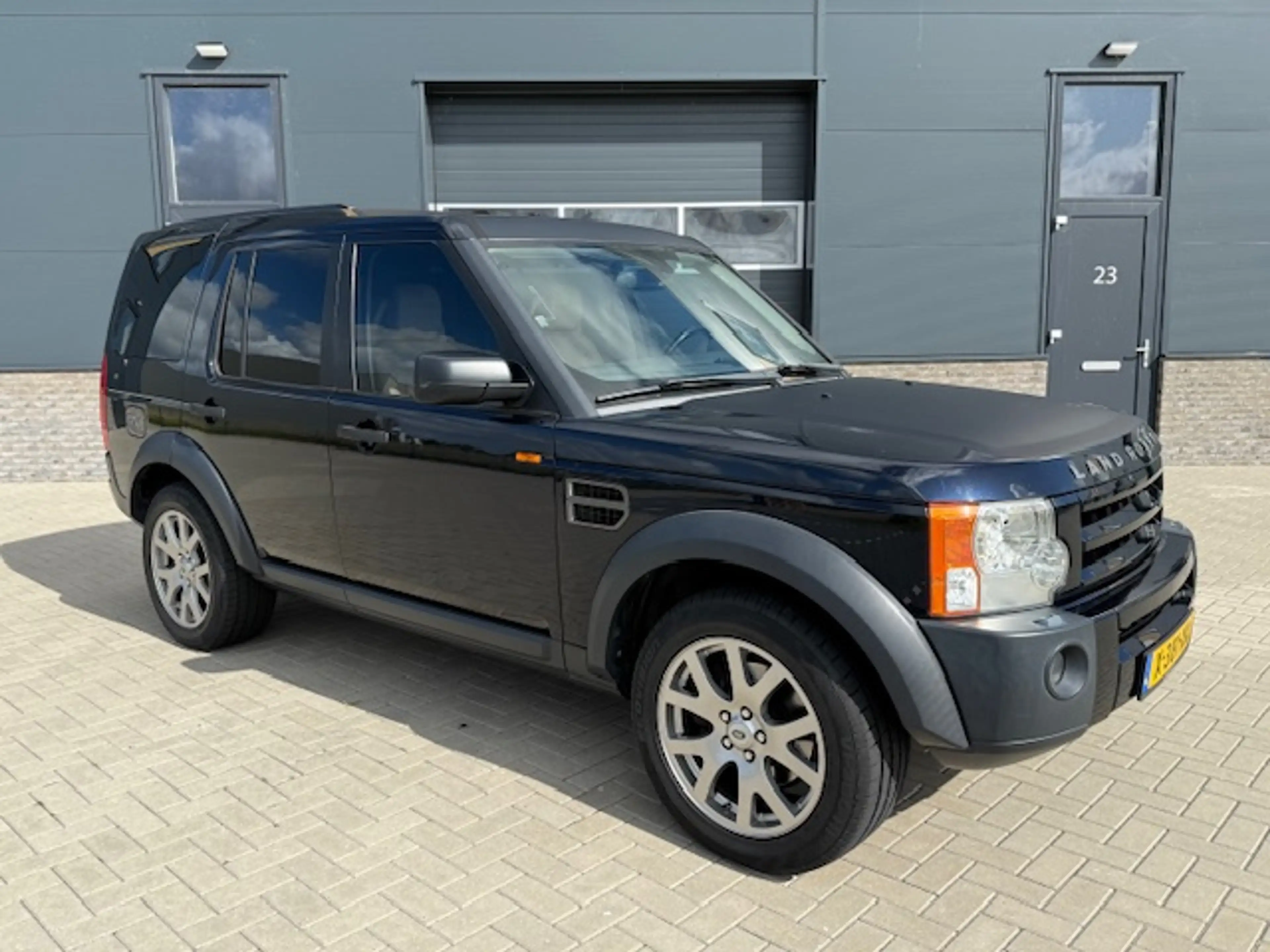 Land Rover Discovery 4.4 V8 SE Blijvend Youngtimer / 7 persoons / BTW A