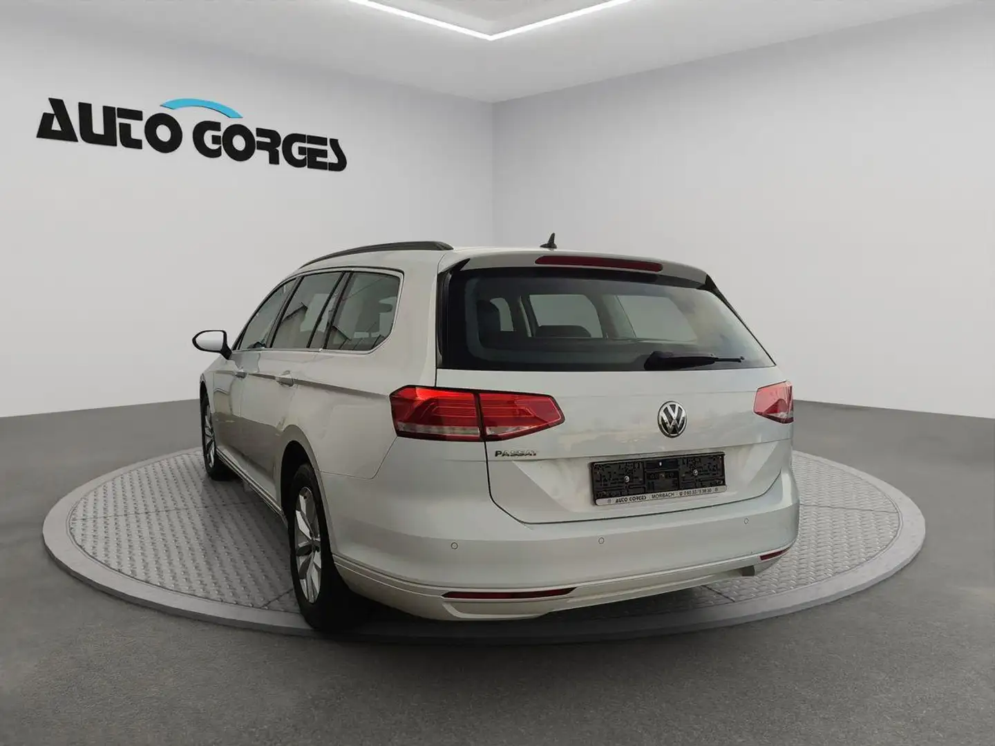 Volkswagen Passat Variant Comfortline 2.0l TDI +RFK+NAVI+WINTER+ Weiß - 2