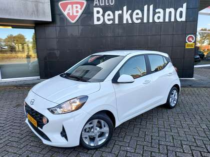 Hyundai I10Trend**Clima**Slechts 2400KM!!!Navi**Pdc**Cruis