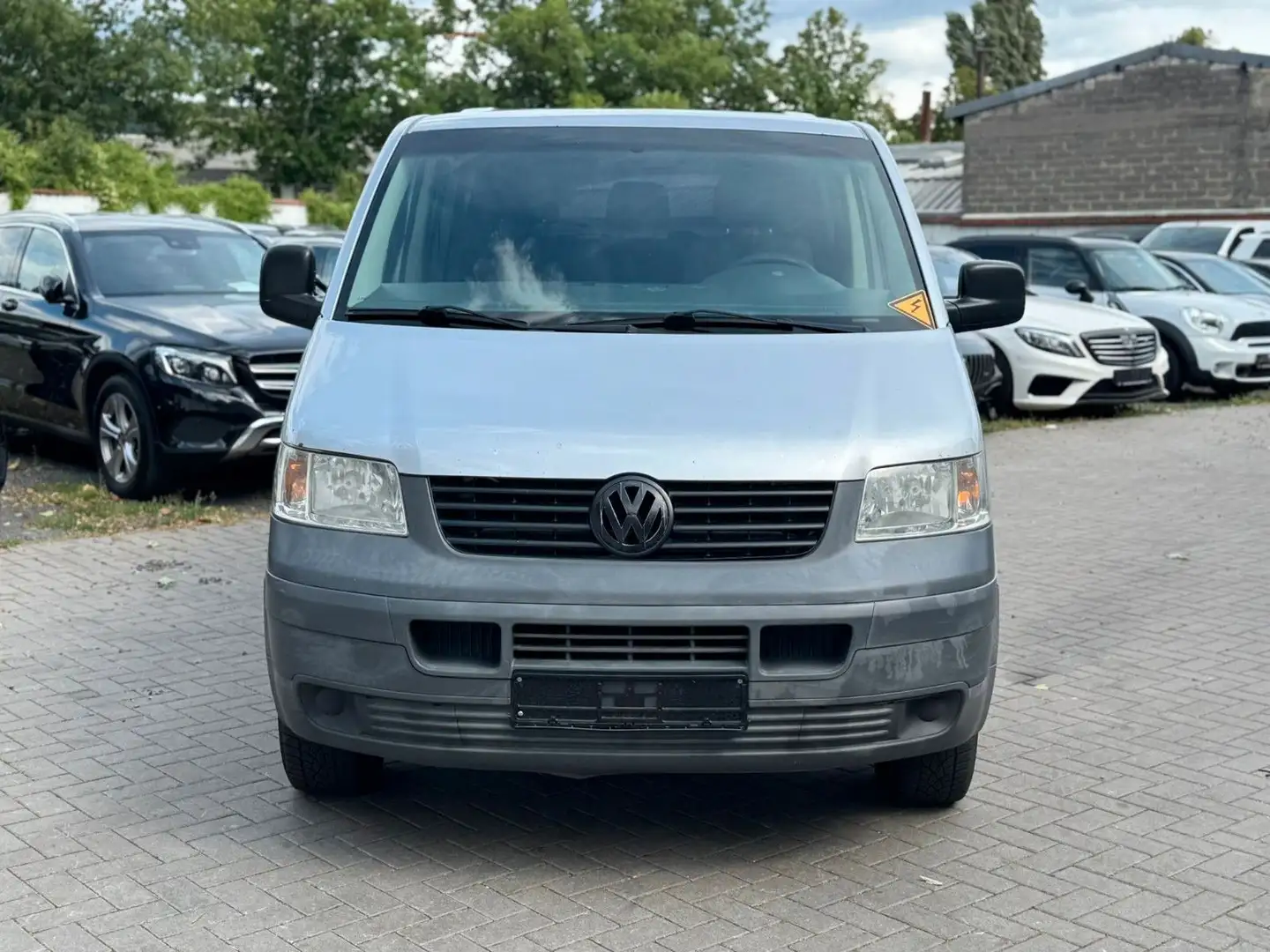 Volkswagen T5 Transporter 2,5TDI Kasten-Kombi9-Sitzer Autom Silber - 2