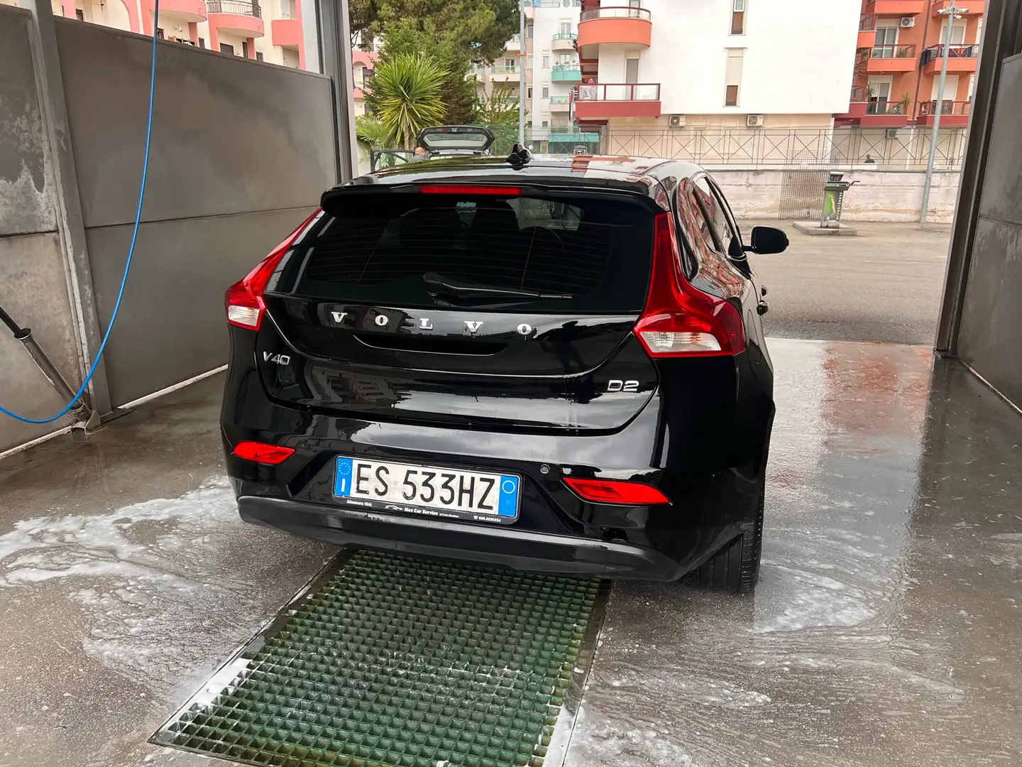 Volvo V40 1.6 d2 Kinetic Nero - 2