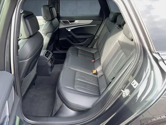 Audi A6 view 12