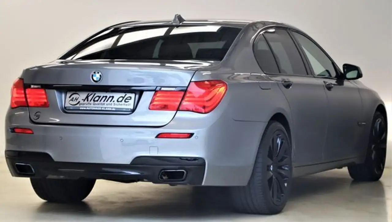BMW 750i 408ch - XDRIVE - CAMÉRA D'AIDE AU STATIONNEMENT - SELLERIE CUIR