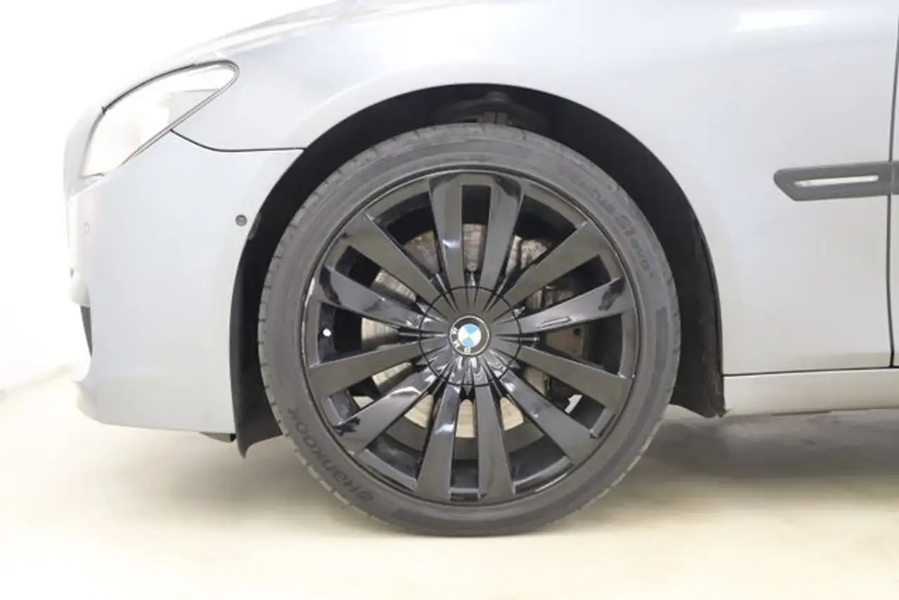 BMW 750i 408ch - XDRIVE - CAMÉRA D'AIDE AU STATIONNEMENT - SELLERIE CUIR
