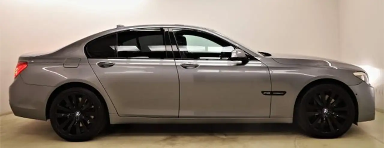 BMW 750i 408ch - XDRIVE - CAMÉRA D'AIDE AU STATIONNEMENT - SELLERIE CUIR