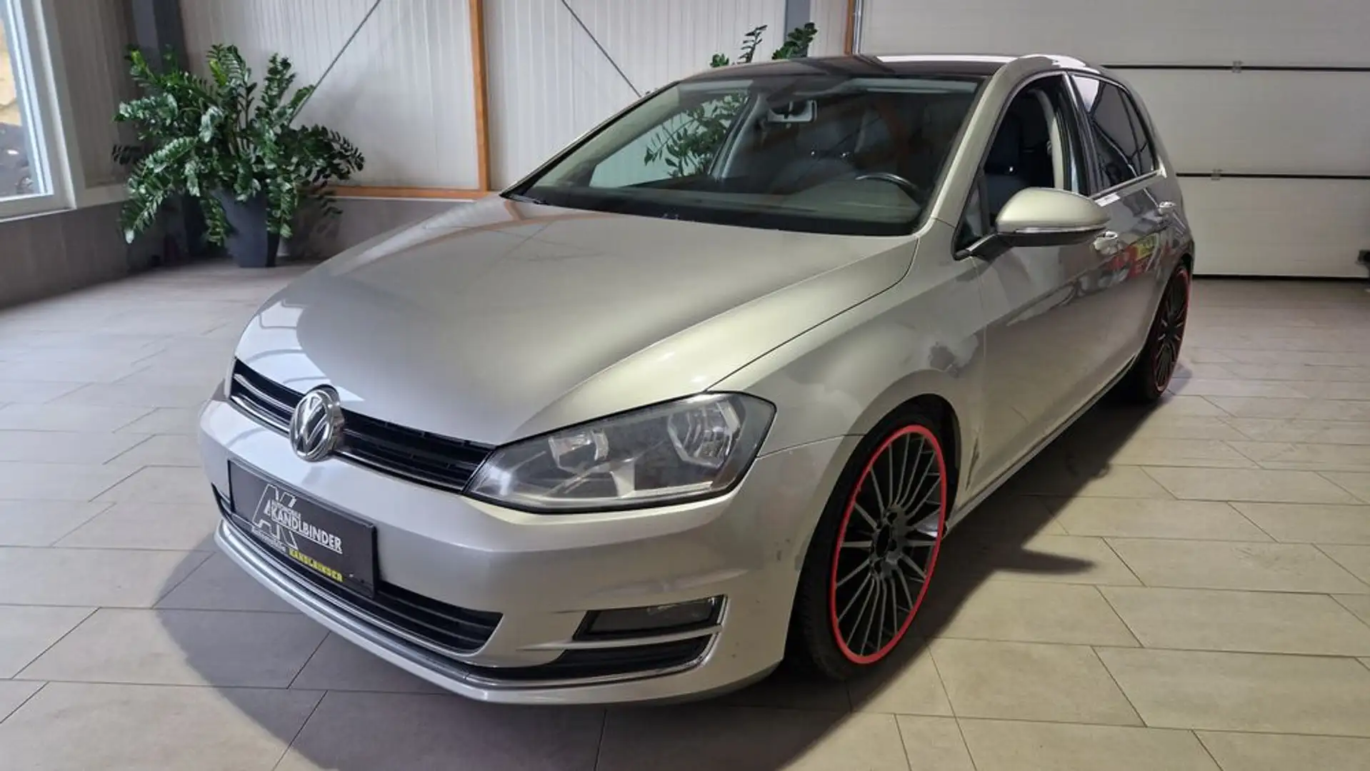 Volkswagen Golf Highline BMT TSI Grau - 1