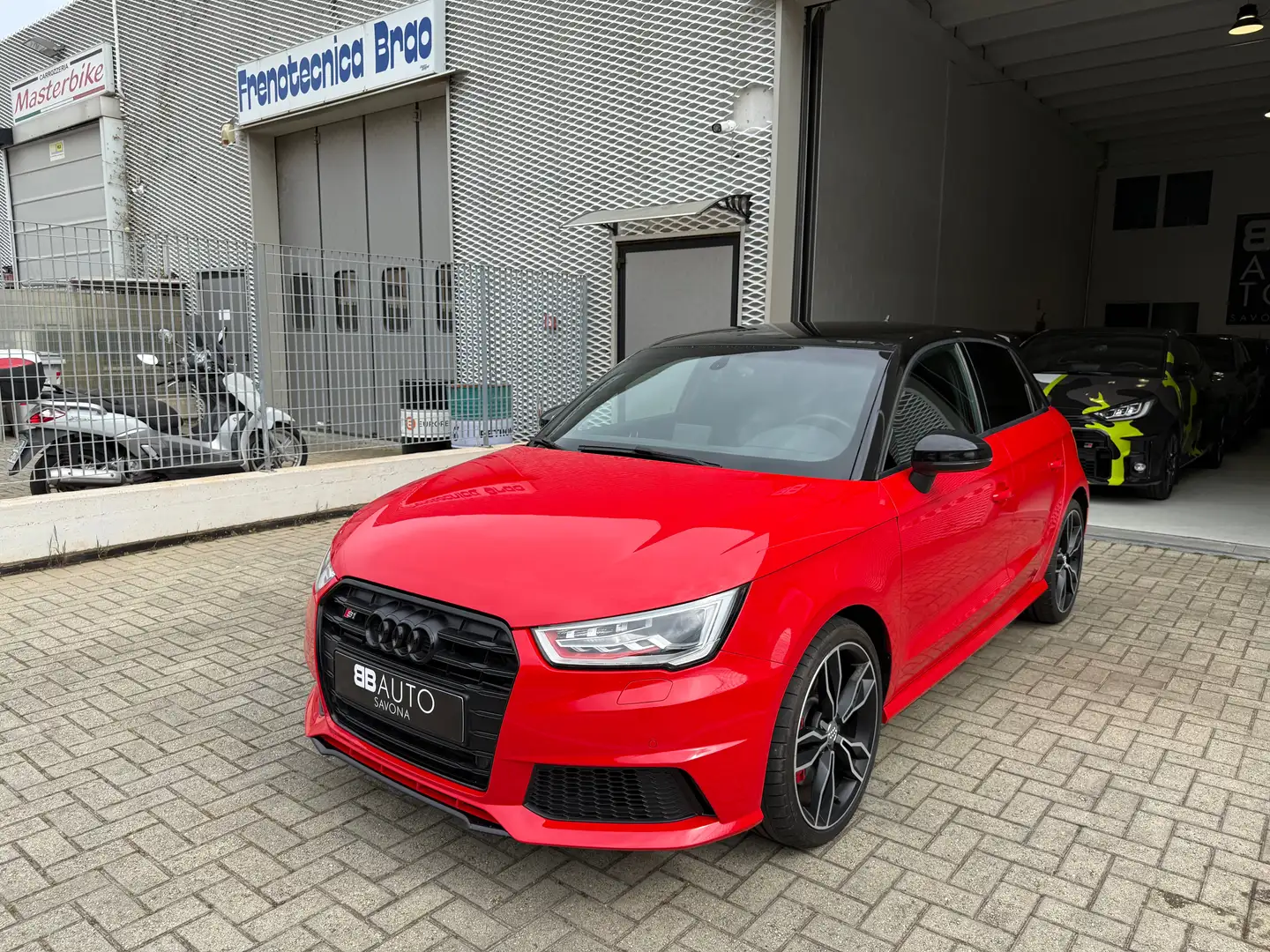 Audi S1 SPB 2.0 TFSI quattro GUSCI PACK QUATTRO Rojo - 2