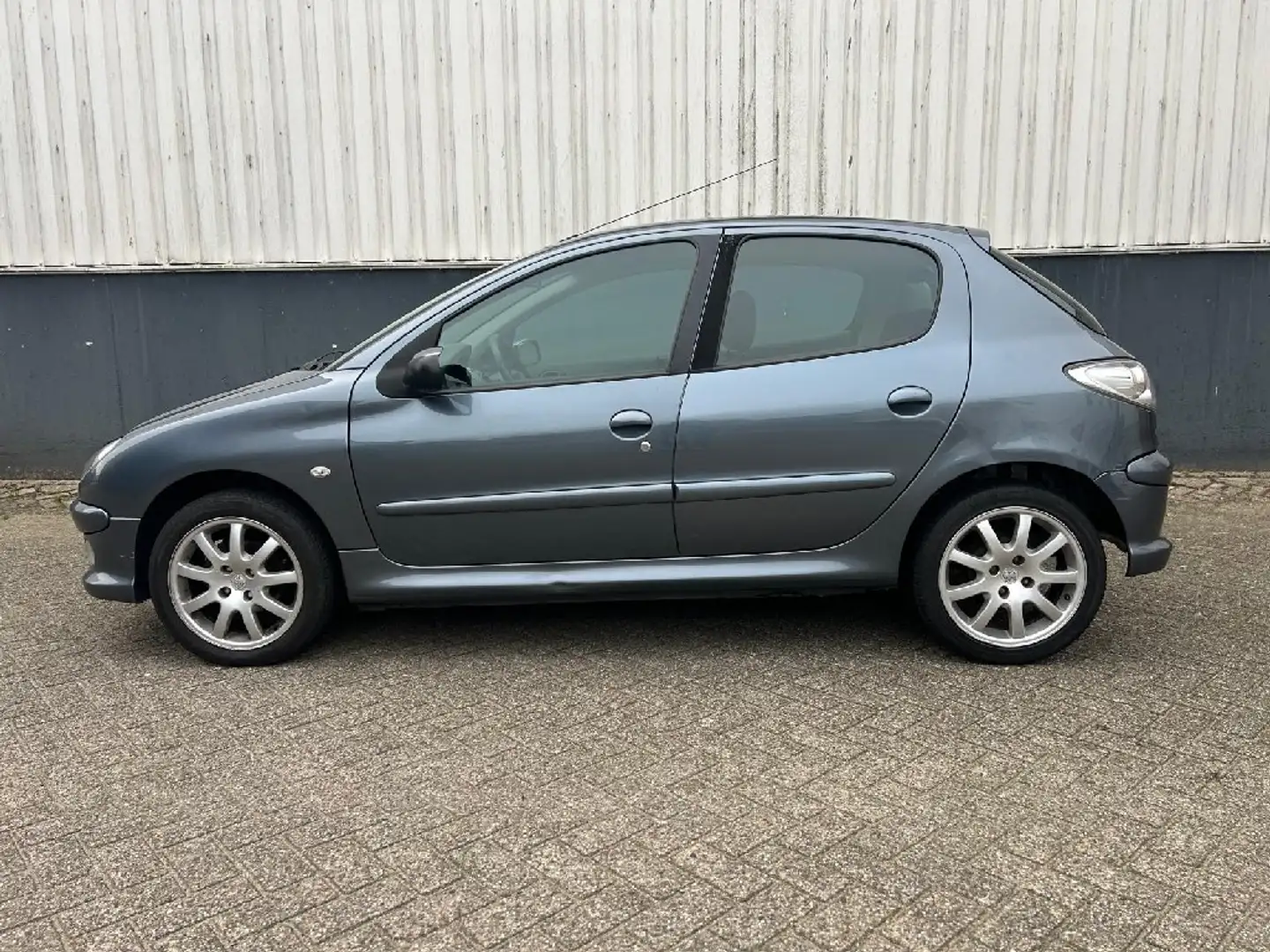 Peugeot 206 1.4 Forever Grijs - 2