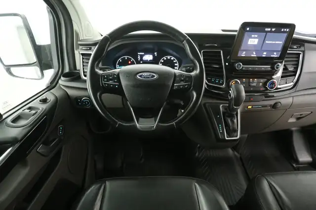 Ford Transit Custom view 2