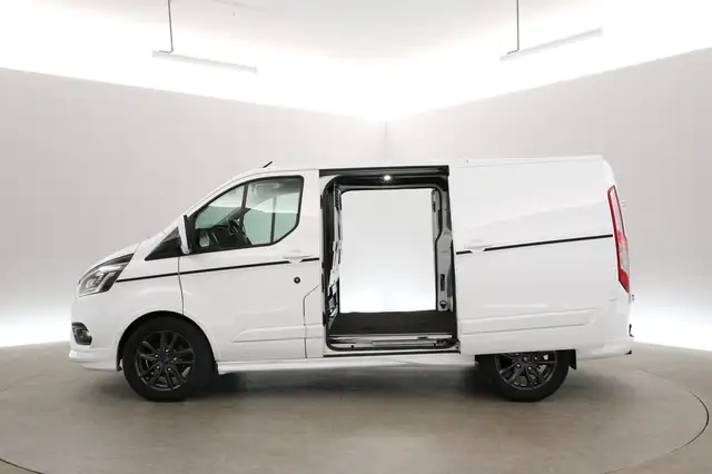 Ford Transit Custom view 4