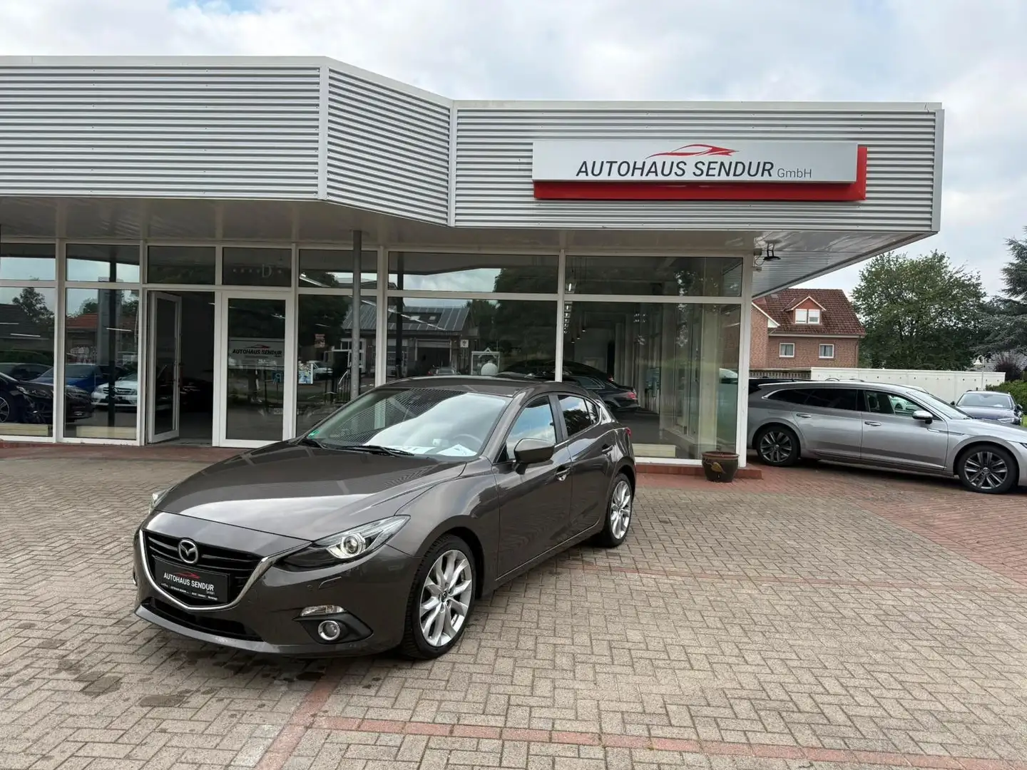 Mazda 3 Lim. Sports-Line*H/UP*XENON*TOP Grau - 1