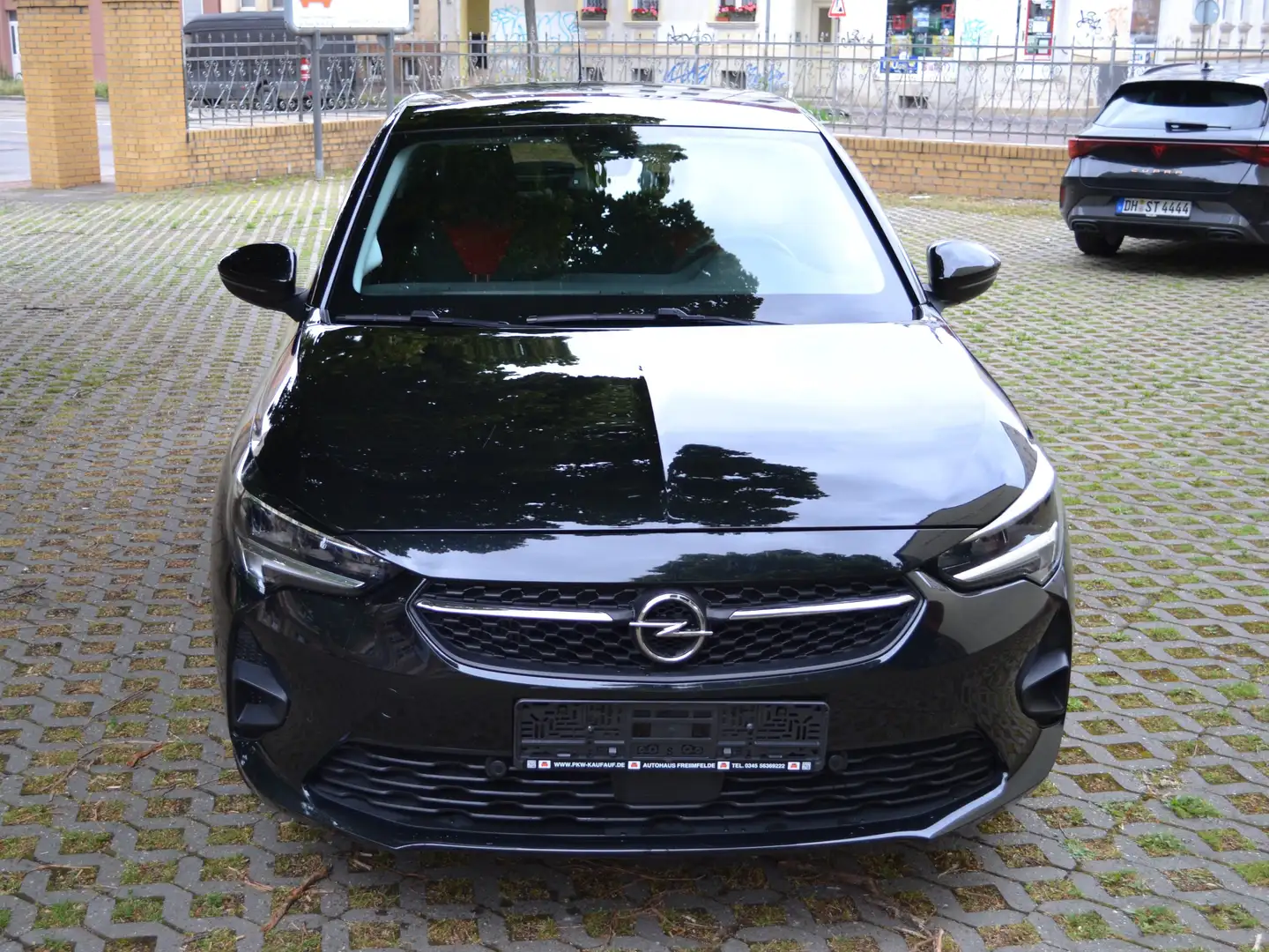 Opel Corsa GS Line Schwarz - 2