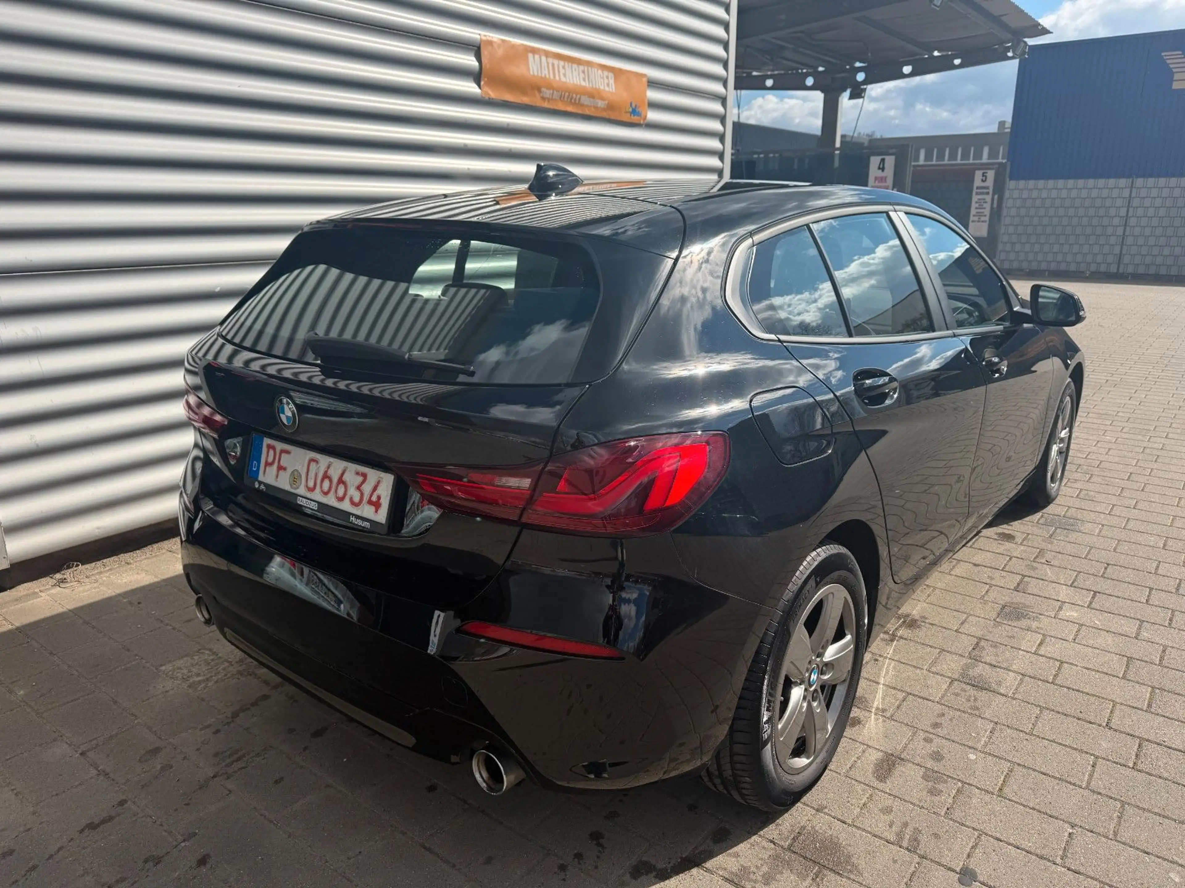 BMW 118 d Navi LED Live Cockpit Prof Sportsitze — photo 3