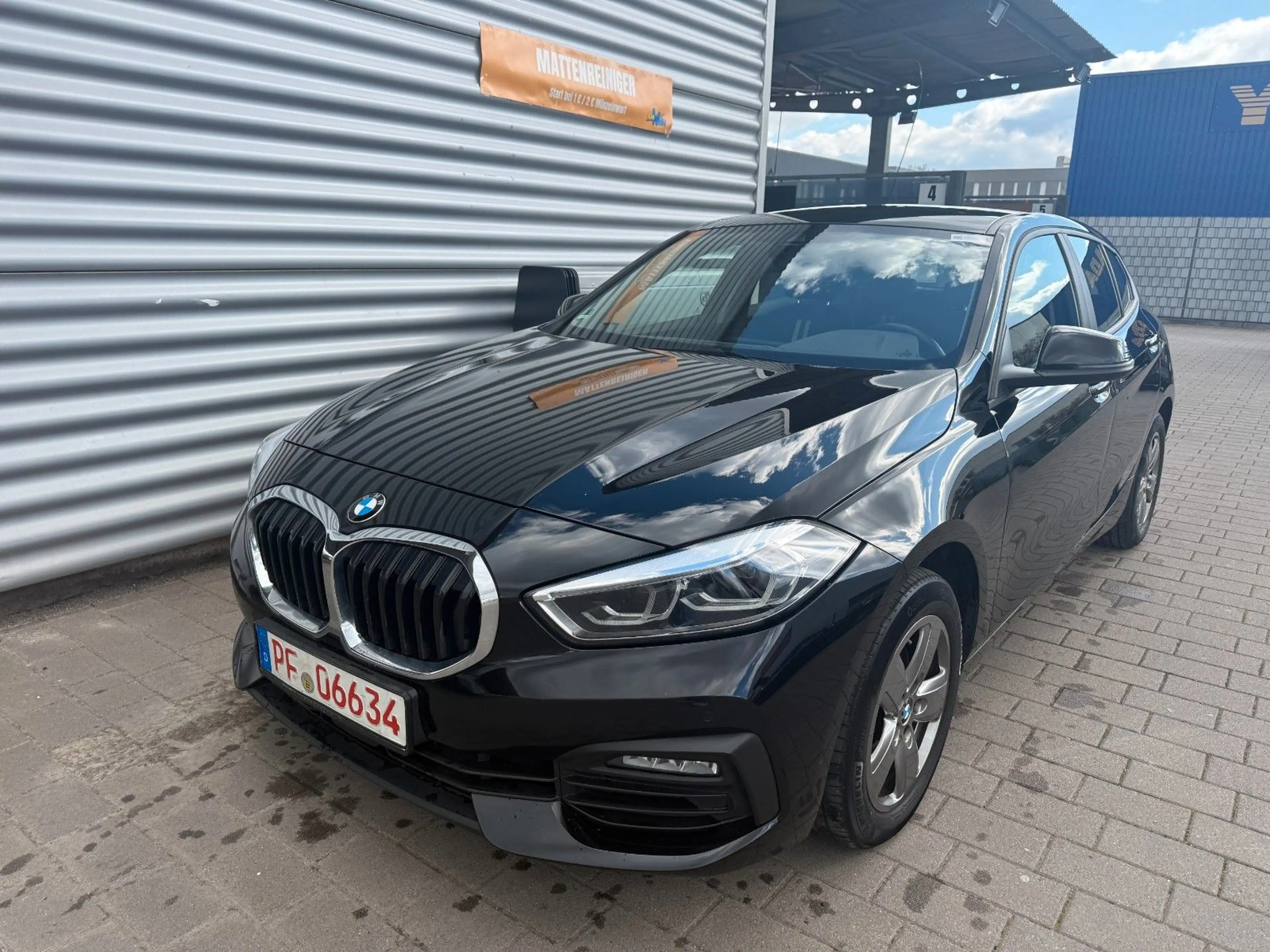 BMW 118 d Navi LED Live Cockpit Prof Sportsitze — photo 2