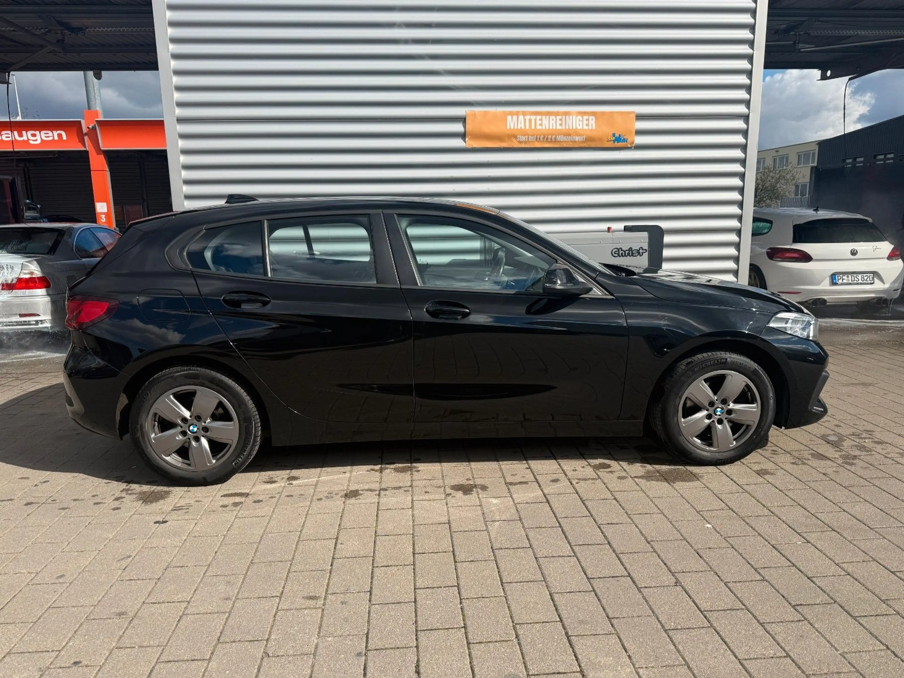 BMW 118 d Navi LED Live Cockpit Prof Sportsitze — photo 5