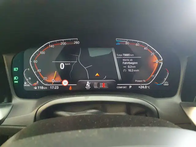 BMW 3 Series view 11