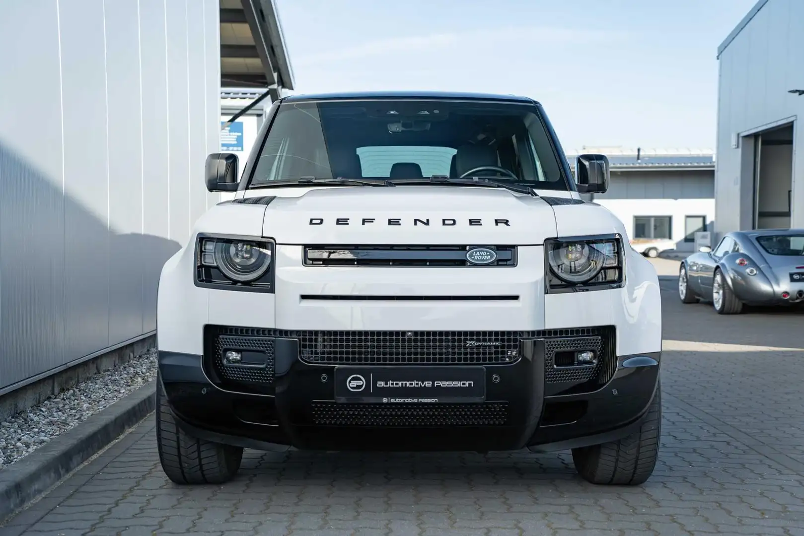 Land Rover Defender D250 X-Dynamic HSE *1H*KomfoPlus*elAHK* Wit - 2