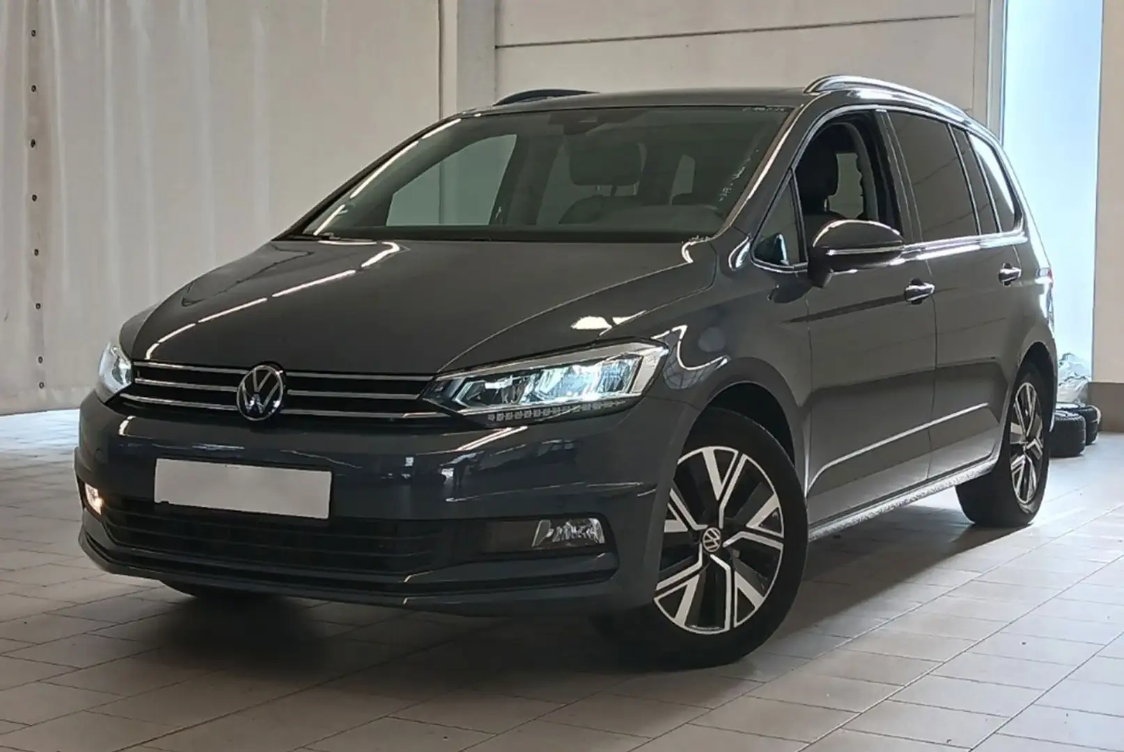 Volkswagen Touran 1,5 TSI LED+Kamera+Panorama+7-Sitzer+ACC Grau - 2