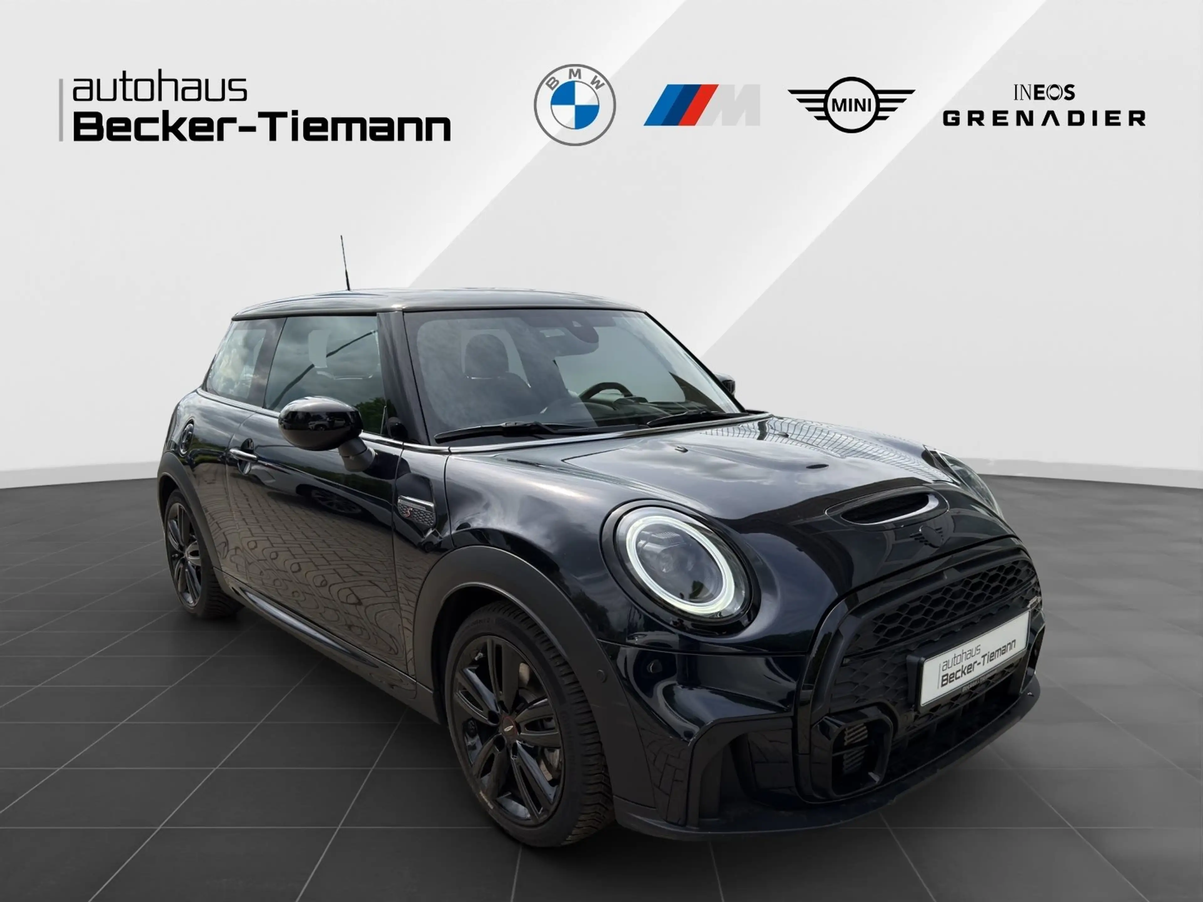 MINI Cooper S JCW -Kit,Rückfahrkamera,Head-Up,Pano,Lenkradheizun — photo 7