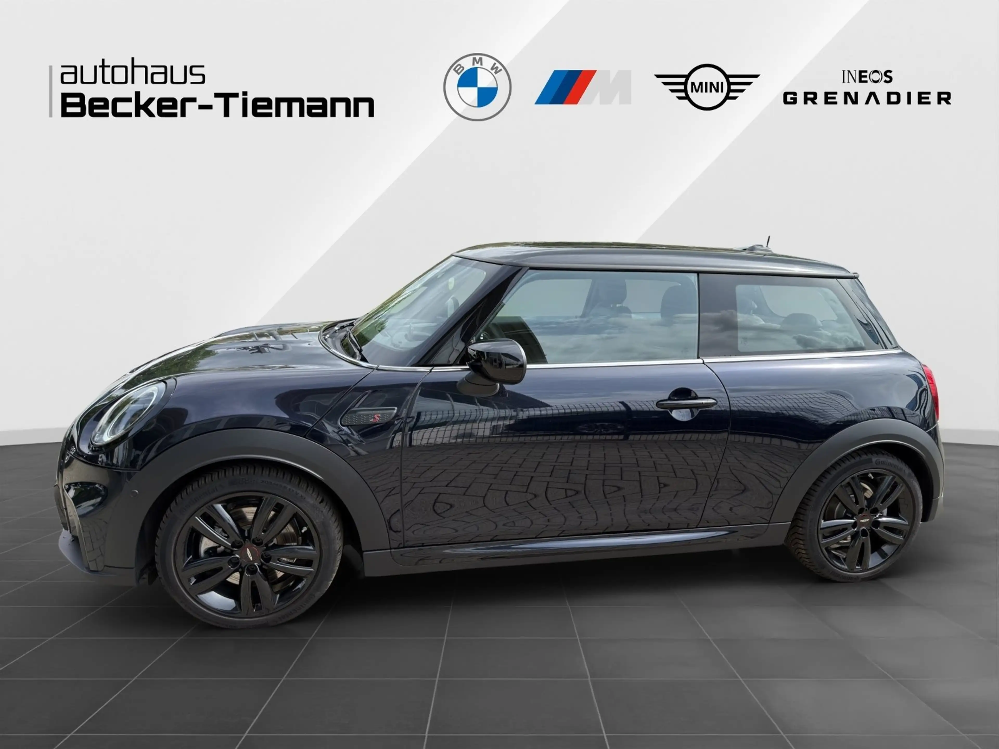 MINI Cooper S JCW -Kit,Rückfahrkamera,Head-Up,Pano,Lenkradheizun — photo 3