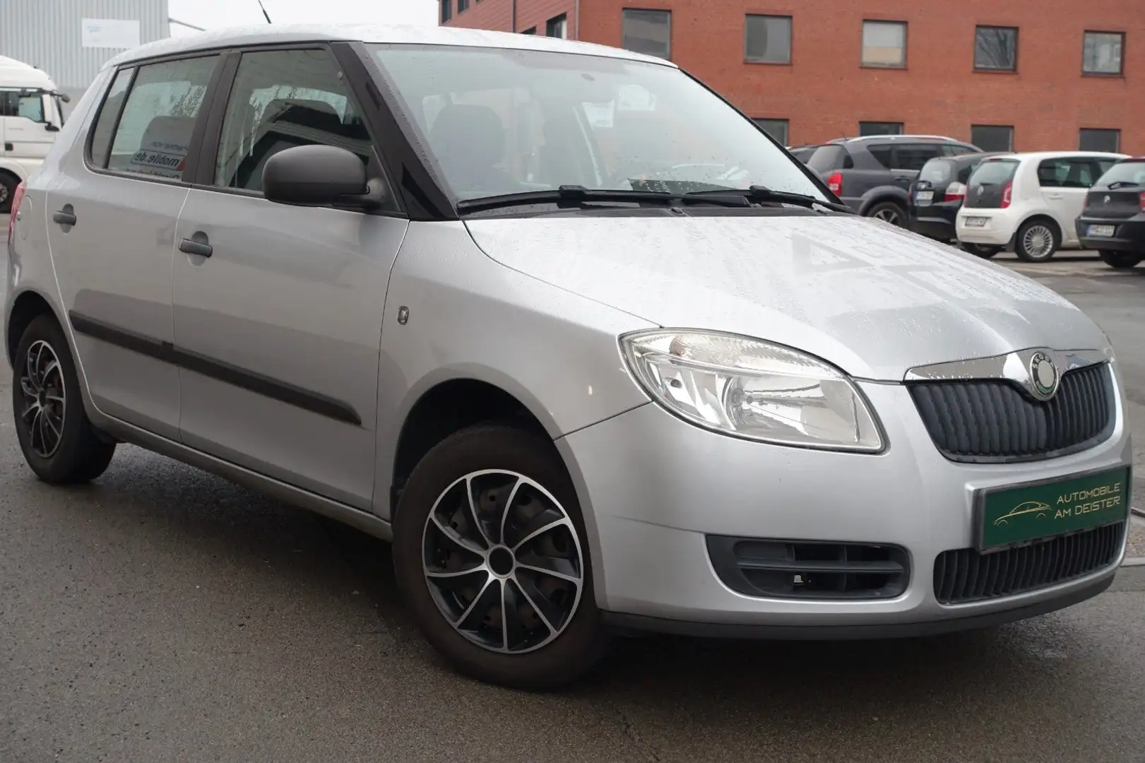 Skoda Fabia Classic*LPG-GASANLAGE*KLIMA*TÜV+SERVICE NE Argintiu - 1