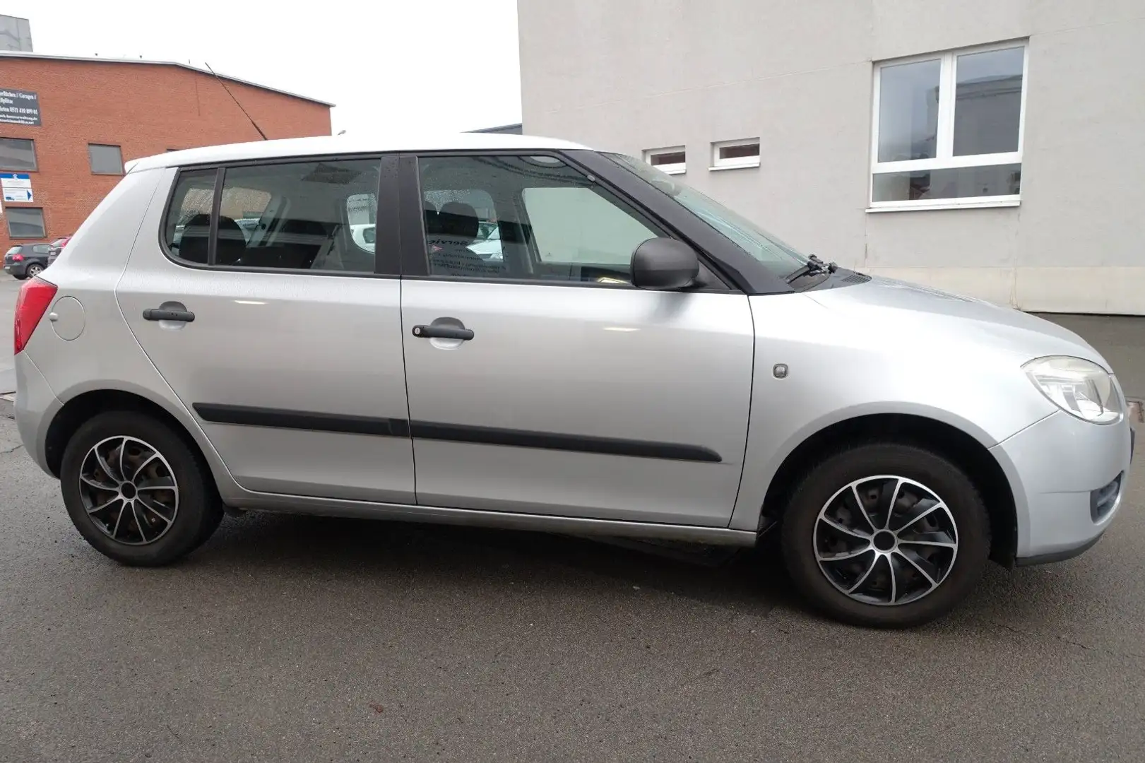 Skoda Fabia Classic*LPG-GASANLAGE*KLIMA*TÜV+SERVICE NE Argintiu - 2