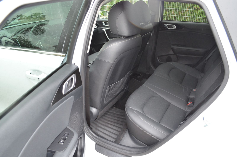 Kia Ceed SW / cee'd SW Platinum Edition Voll ! — photo 10