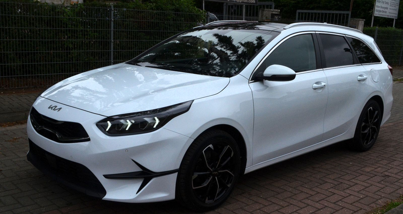 Kia Ceed SW / cee'd SW Platinum Edition Voll ! — photo 3