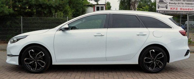 Kia Ceed SW / cee'd SW Platinum Edition Voll ! — photo 4