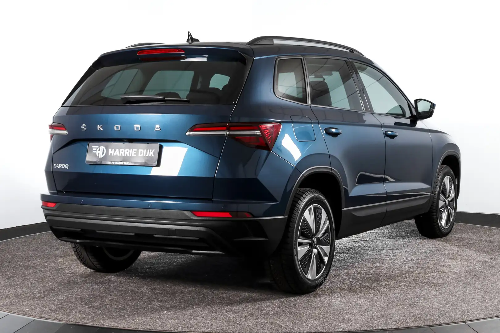 Skoda Karoq 1.5 TSI ACT 150 PK Business Edition - Automaat | D Blauw - 2