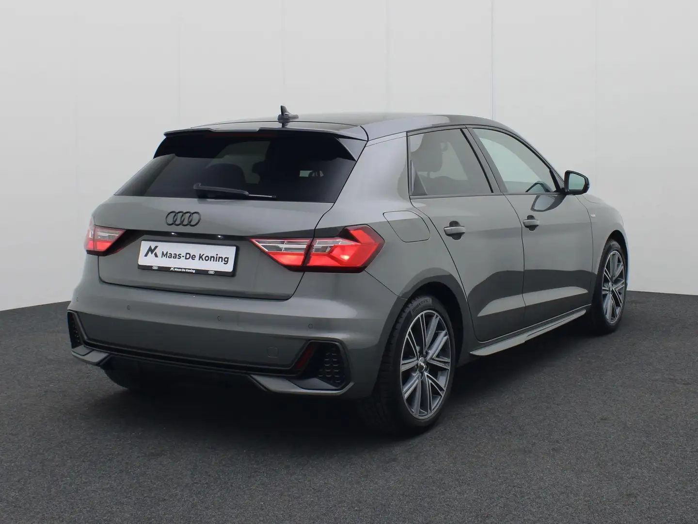 Audi A1 Sportback 25 TFSI/95PK S Line · Leder · Navigatie Grigio - 2