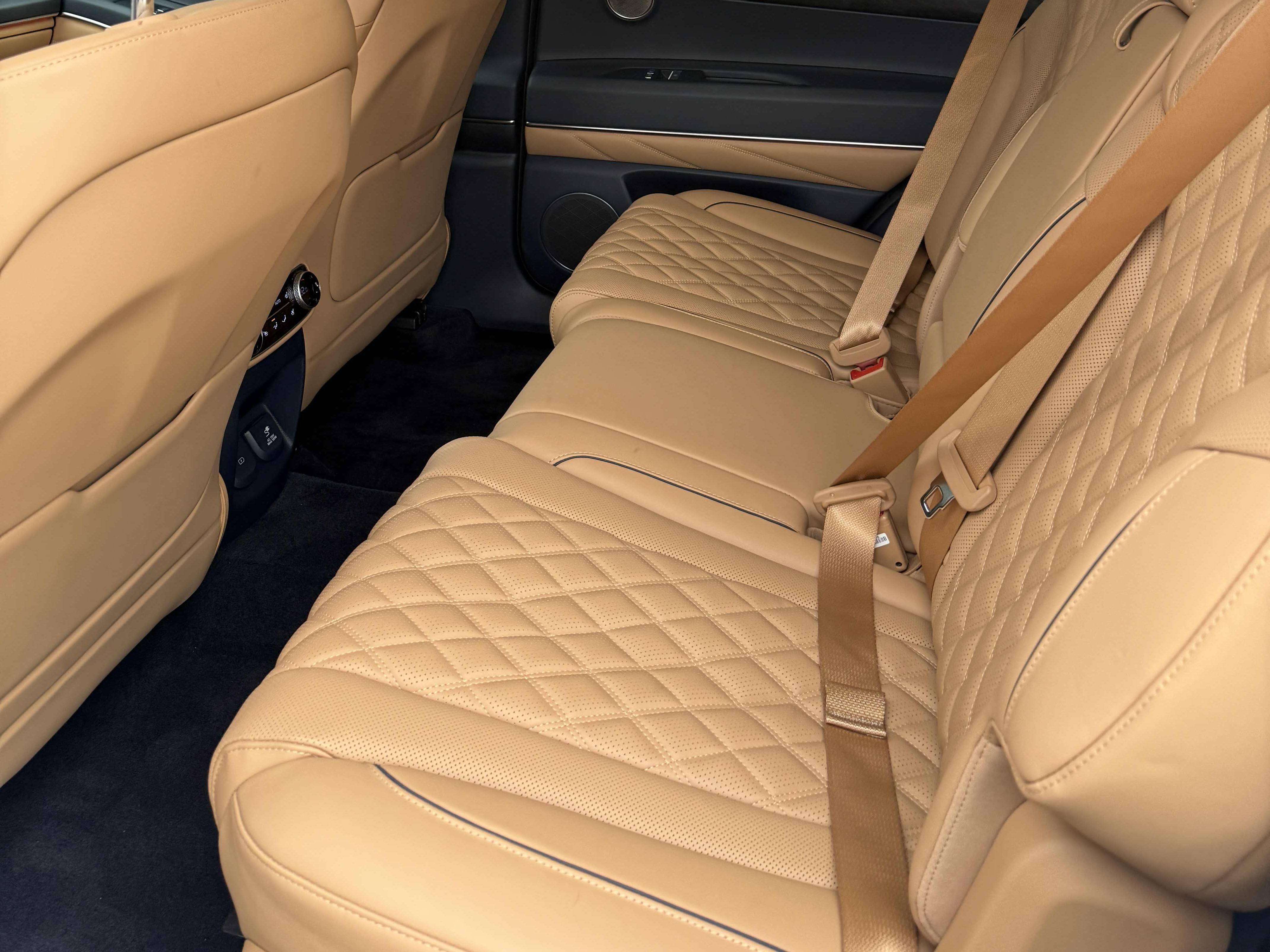 2024 Genesis Gv80