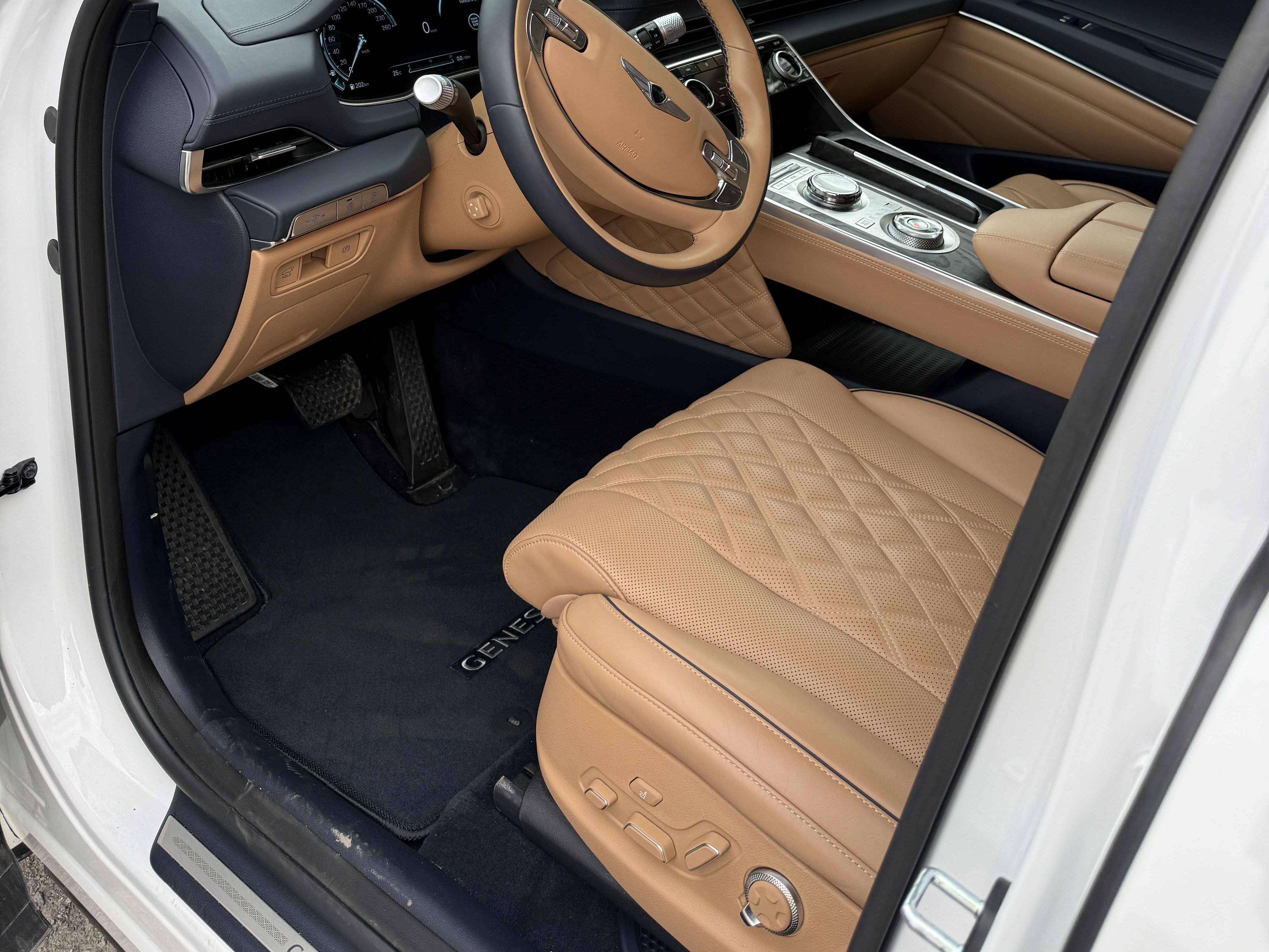 2024 Genesis Gv80
