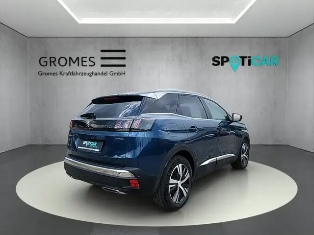 Peugeot 3008 view 3