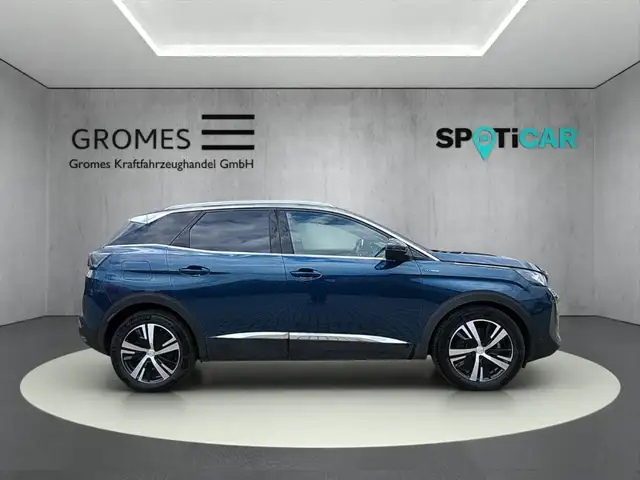 Peugeot 3008 view 2
