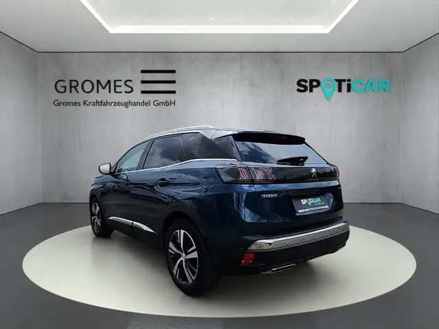 Peugeot 3008 view 5