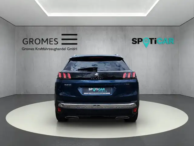 Peugeot 3008 view 4