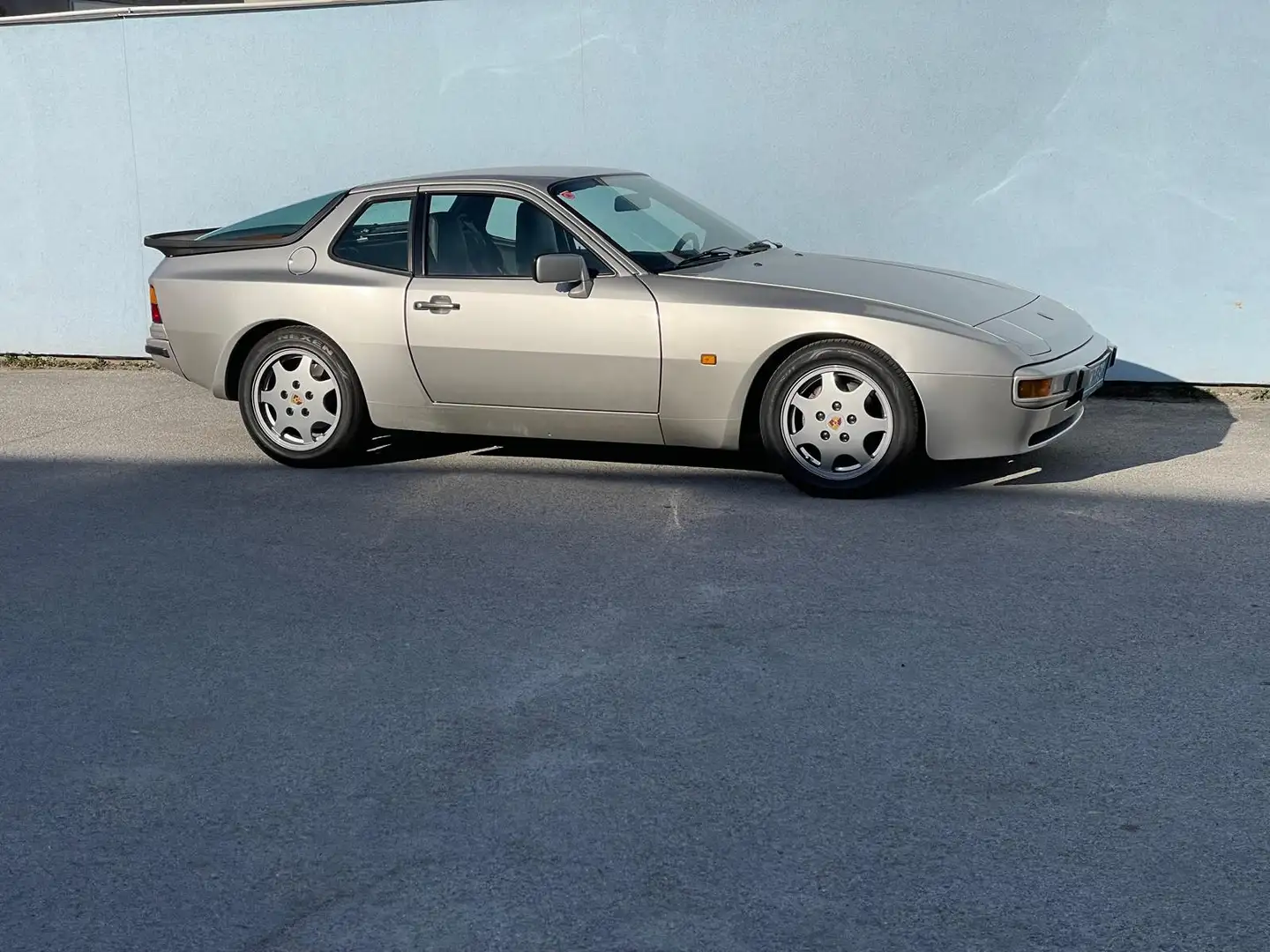 Porsche 944 II - 1