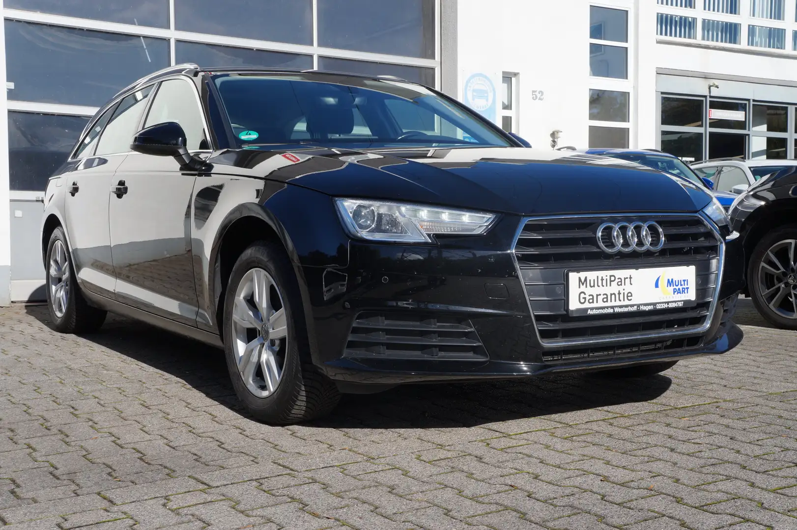Audi A4 1,4 TFSI*NAVI*BI-XENON*PDC V+H*SHZ*KEYLESS* Schwarz - 1