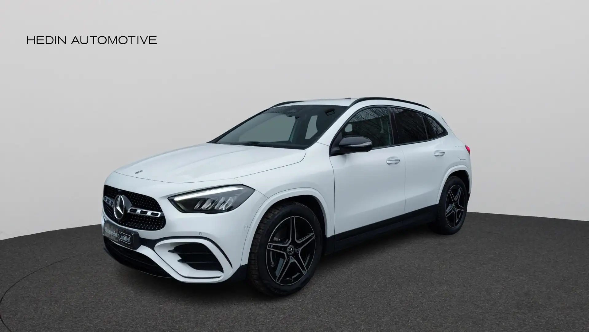 Mercedes-Benz GLA 180 D AMG Line | Smartphone Integratie | Verwarmde Zet Blanc - 1