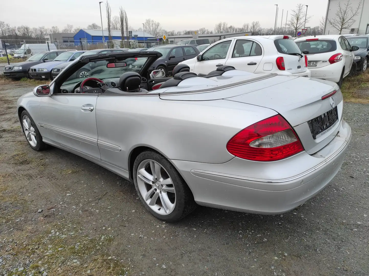 Mercedes-Benz CLK 280 CABRIO V6 AUTOMATIK LEDER KLIMAA NAVI SHZ Grau - 2