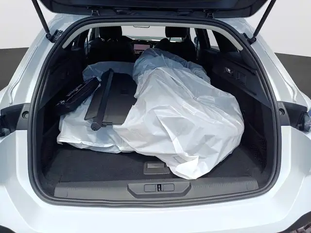 Peugeot 308 view 7