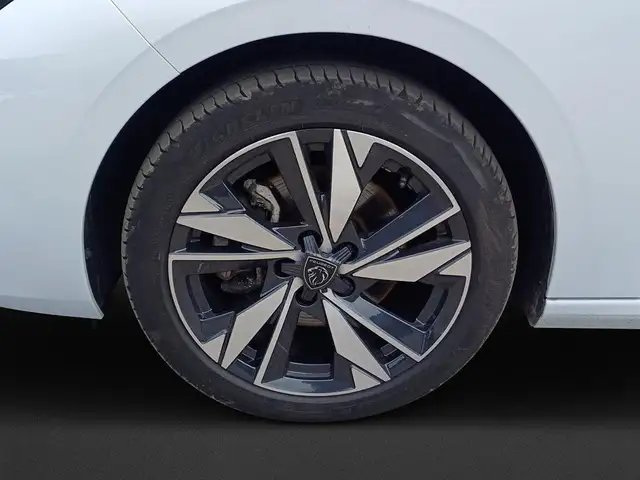 Peugeot 308 view 8