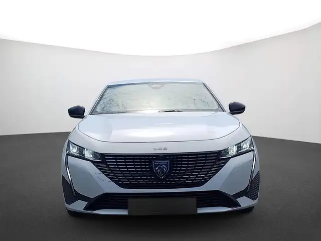 Peugeot 308 view 2