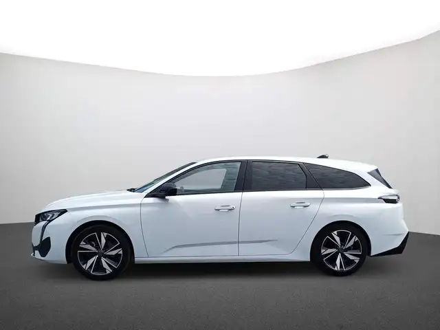 Peugeot 308 view 4