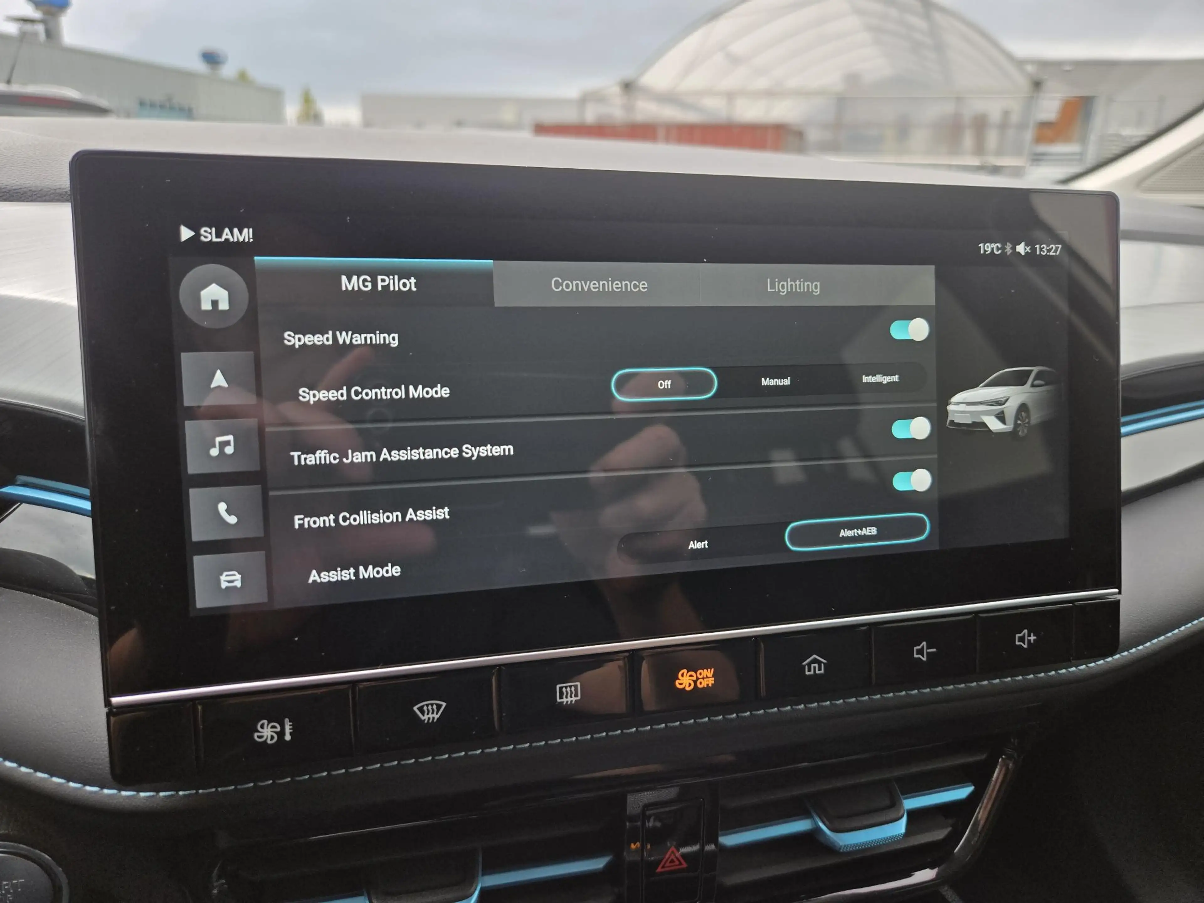 MG MG5 Electric Long Range Comfort 61 kWh NL-AUTO | NAVI — photo 20