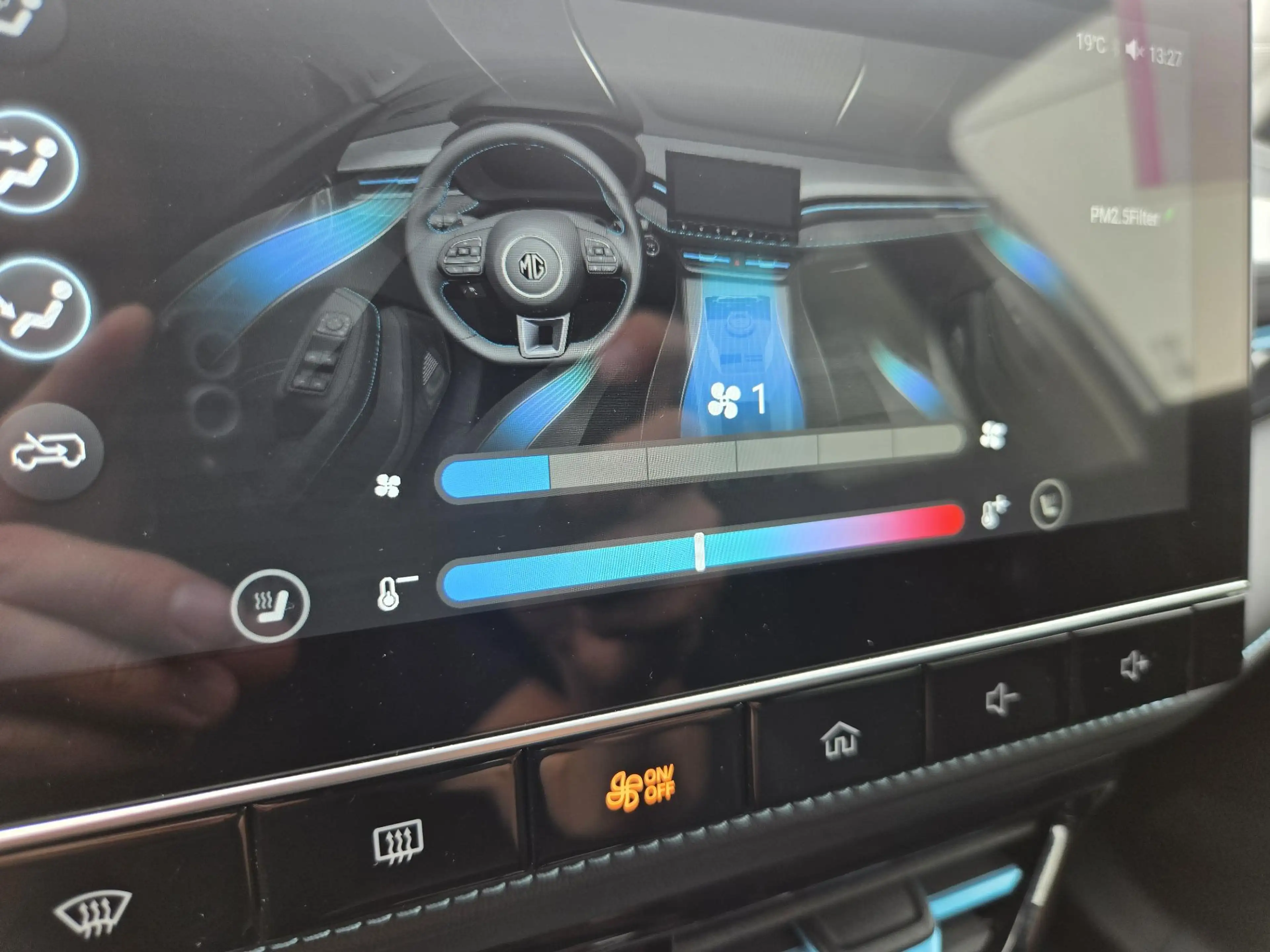 MG MG5 Electric Long Range Comfort 61 kWh NL-AUTO | NAVI — photo 21