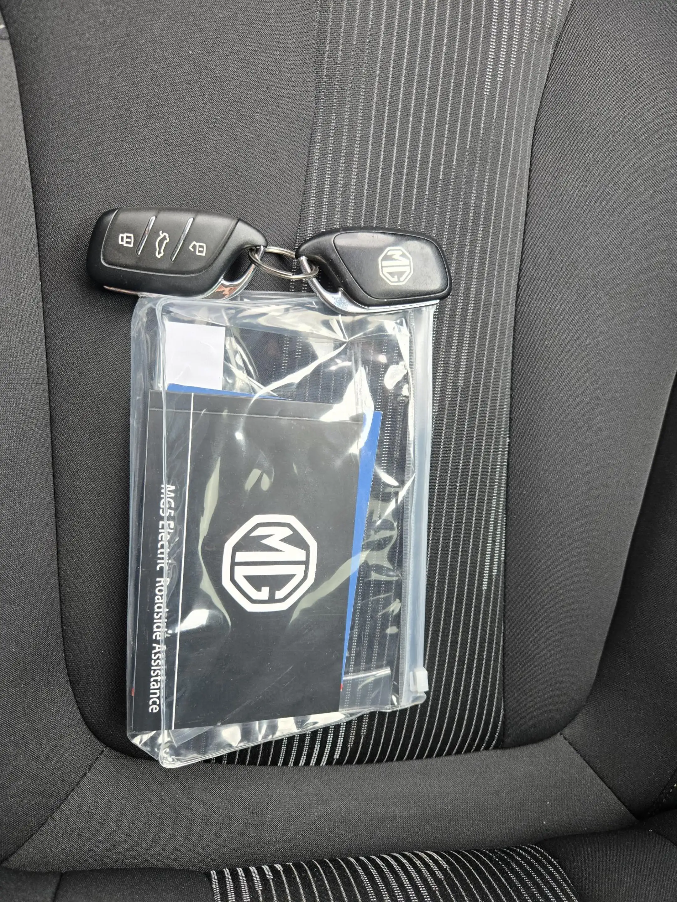 MG MG5 Electric Long Range Comfort 61 kWh NL-AUTO | NAVI — photo 9