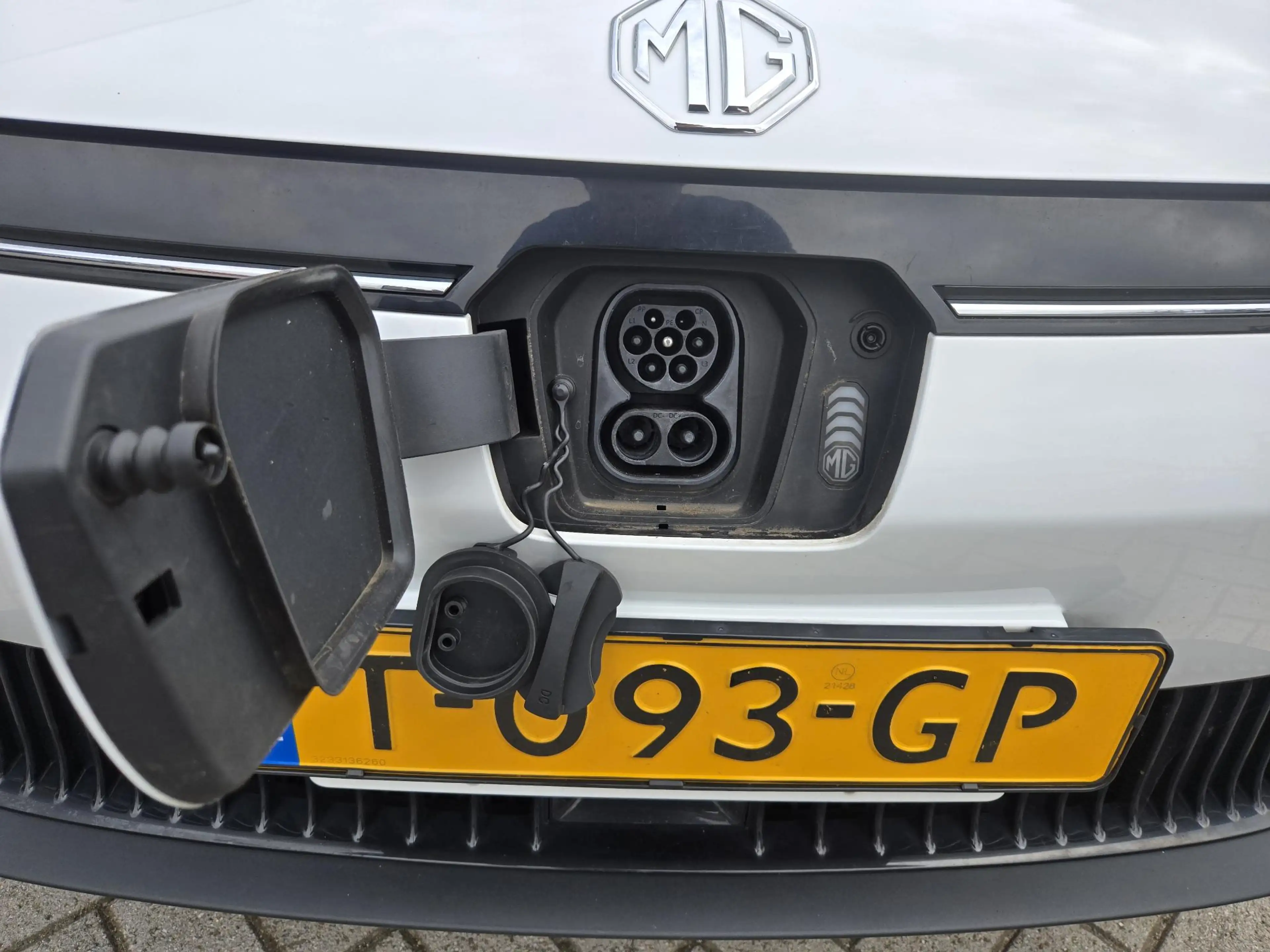 MG MG5 Electric Long Range Comfort 61 kWh NL-AUTO | NAVI — photo 35
