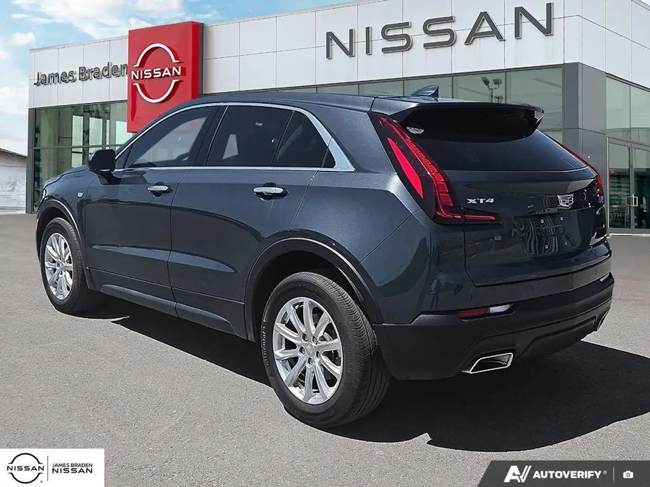 Cadillac XT4 снимка Cadillac XT4